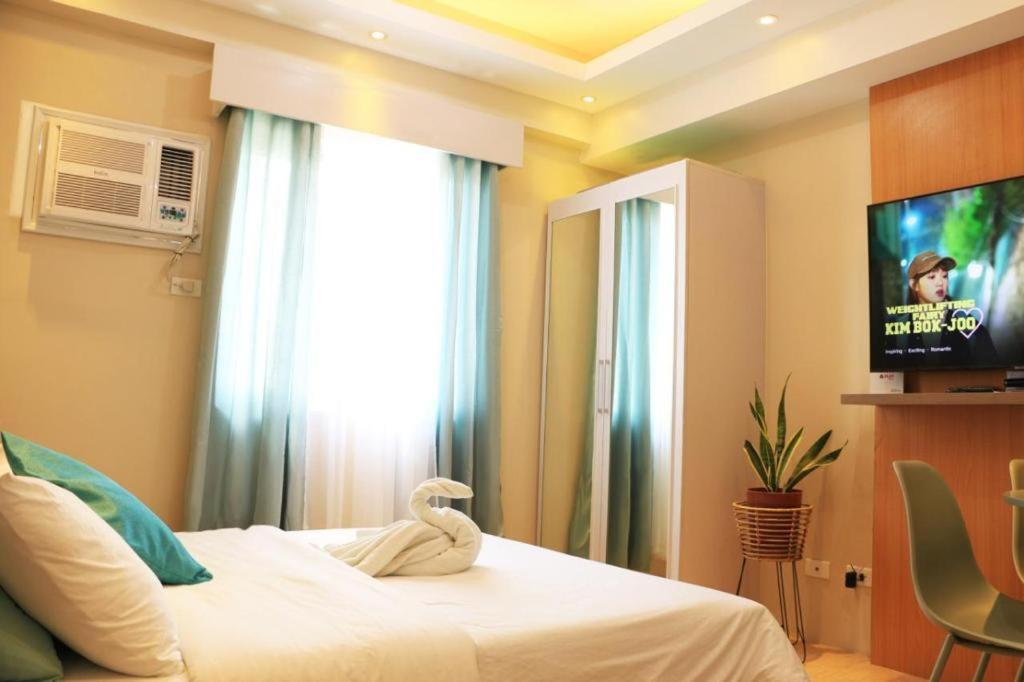 Joyful Hub With Netflix At Sunvida Aparthotel Cebu Exterior photo